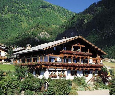 Residence Grünwald Valles Exterior foto