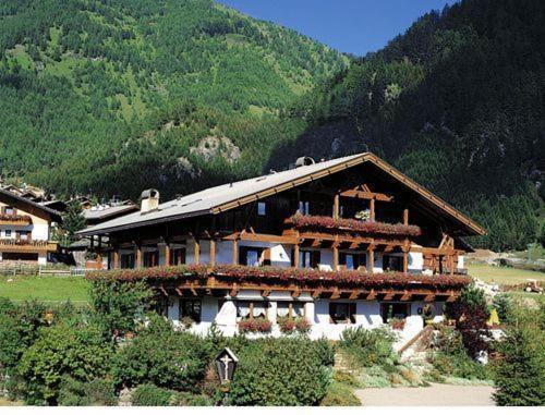 Residence Grünwald Valles Exterior foto